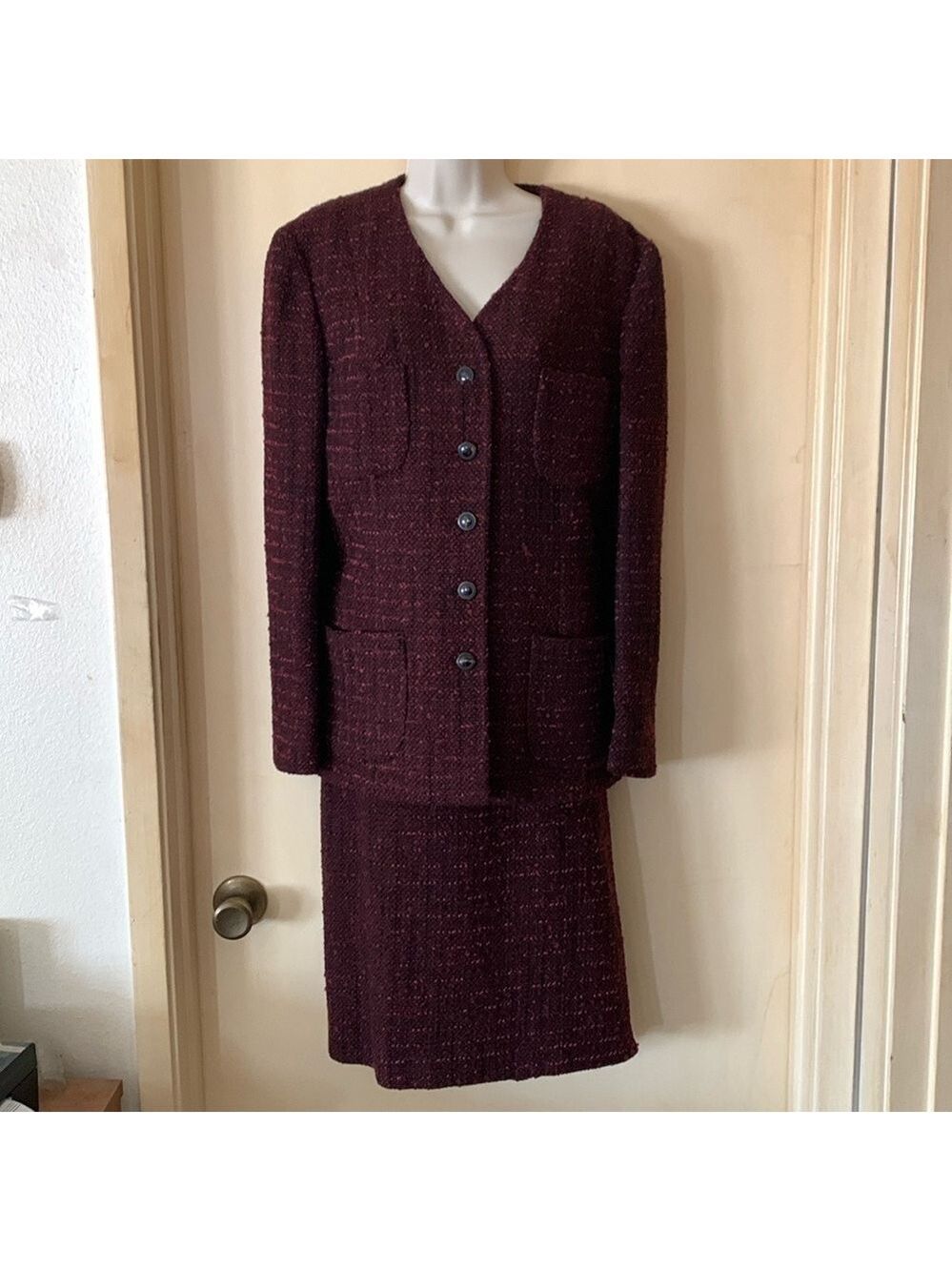 Joan and David wool tweed business suit jacket size 10. Skirt size 8